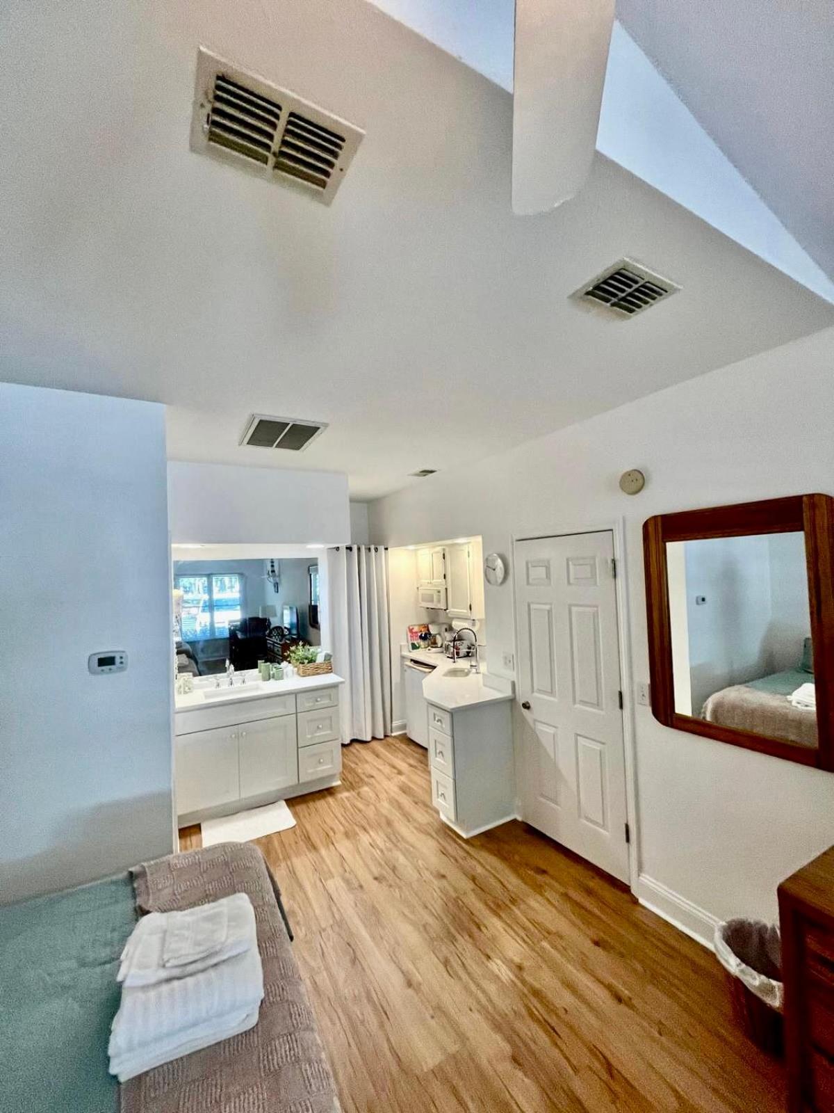 Beautiful Newly Remodeled Mini Suite At Sea Trail Resort Sunset Beach Eksteriør bilde