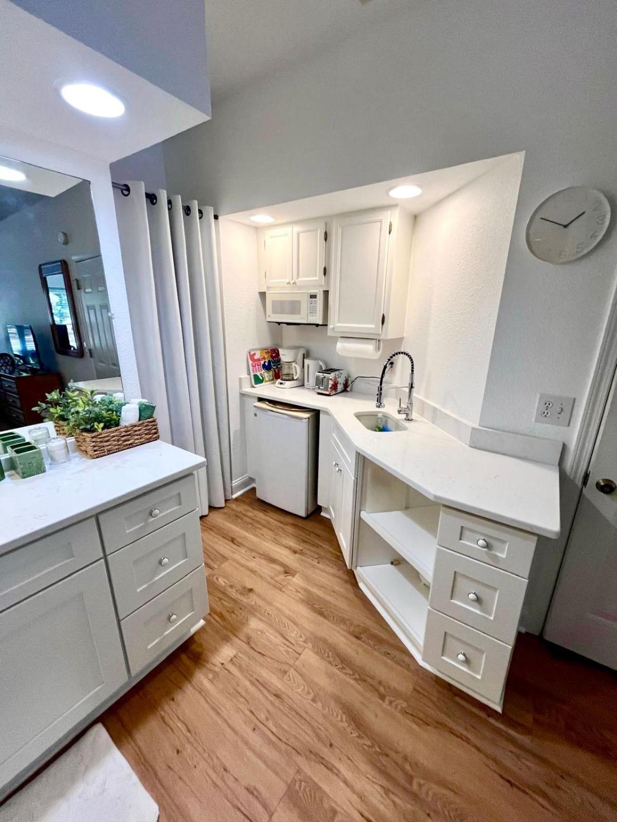 Beautiful Newly Remodeled Mini Suite At Sea Trail Resort Sunset Beach Eksteriør bilde